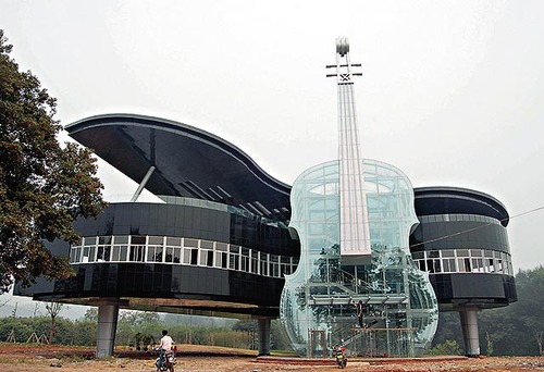 Muzikiniai Instrumentai architektūroje